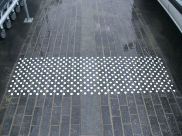 Clous podotactiles – Image 2